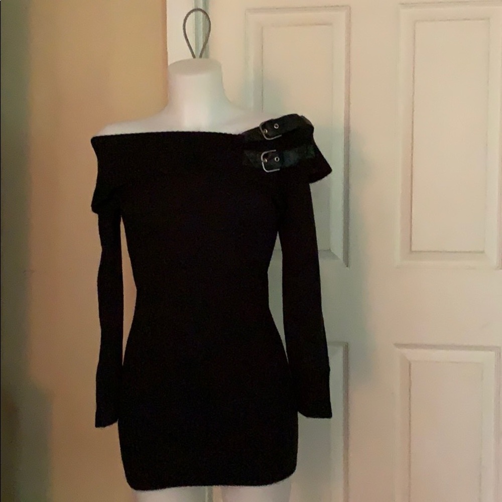 Women’s S long black sweater with shoulder buckle